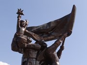 Người tạc tượng đài Chiến thắng Điện Biên Phủ 
